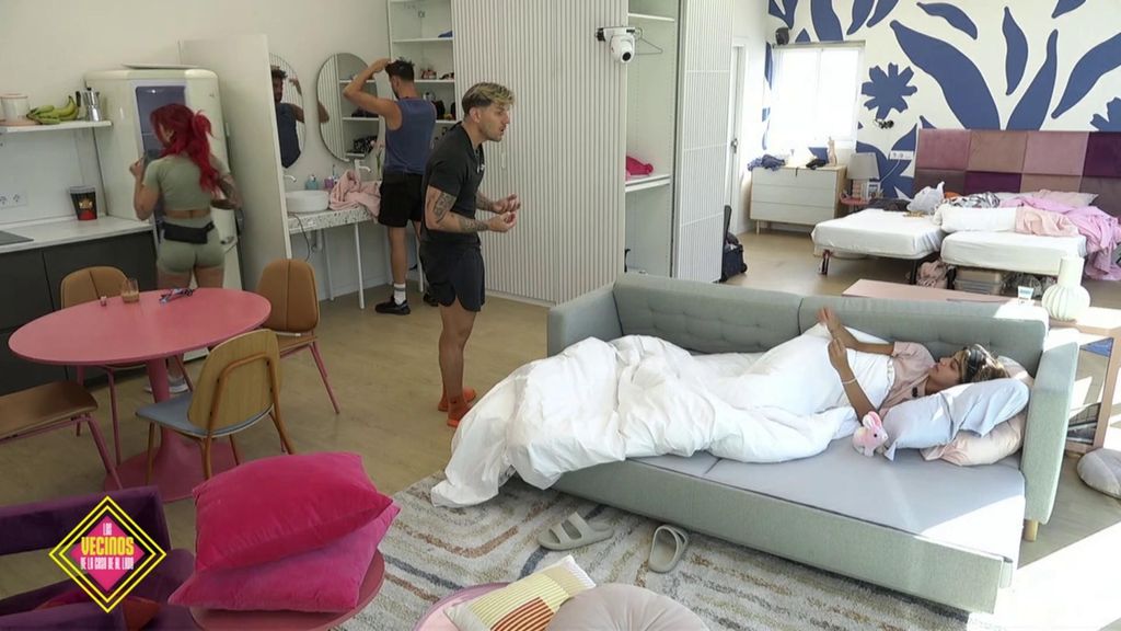 Sthefany echa en cara a Tadeo su buena relación con Maica: “Creía que yo era tú apoyo” Los vecinos de la casa de al lado Temporada 2 Top Vídeos 1596