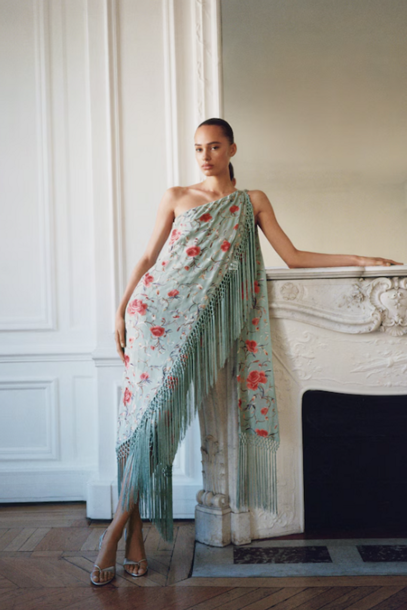 Vestido mantón de Mango