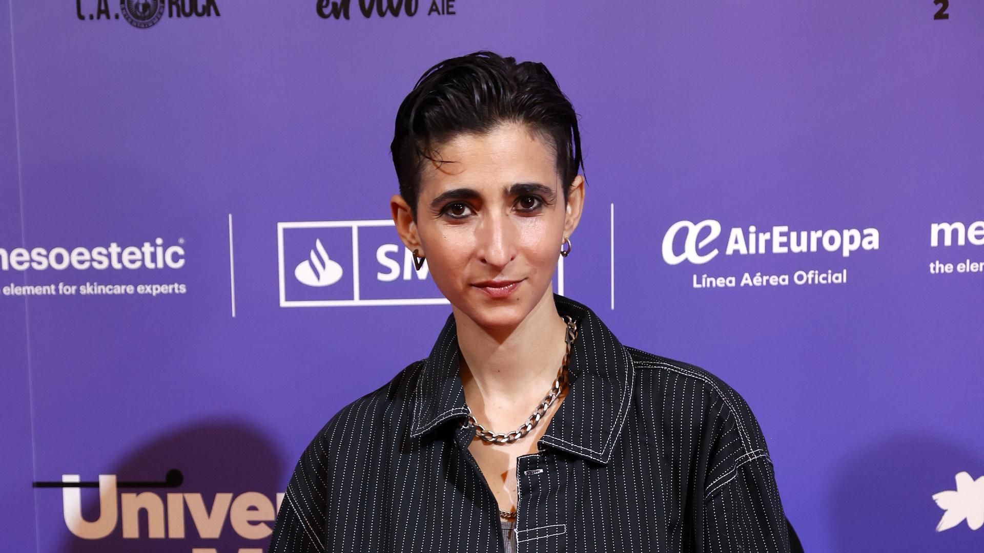 Alba Flores recuerda a su padre, Antonio, en un mensaje de admiración hacia su tía, Rosario