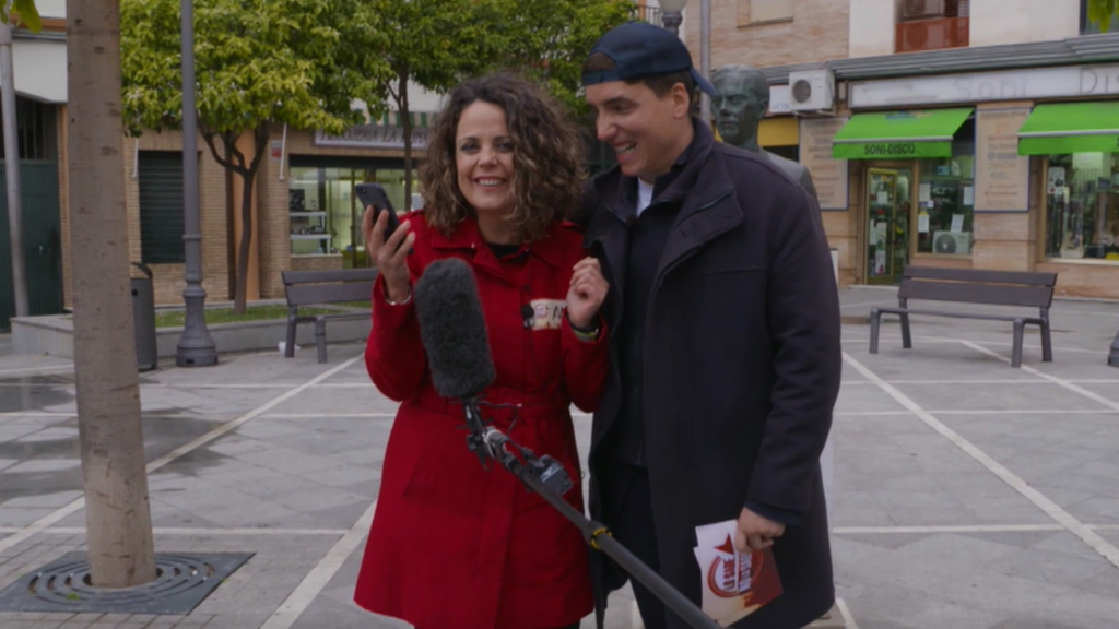 La divertida reacción del marido de una concursante de ‘Lo sabe, no lo sabe’ al escuchar a Xuso Jones: “Que me maten con tomate”