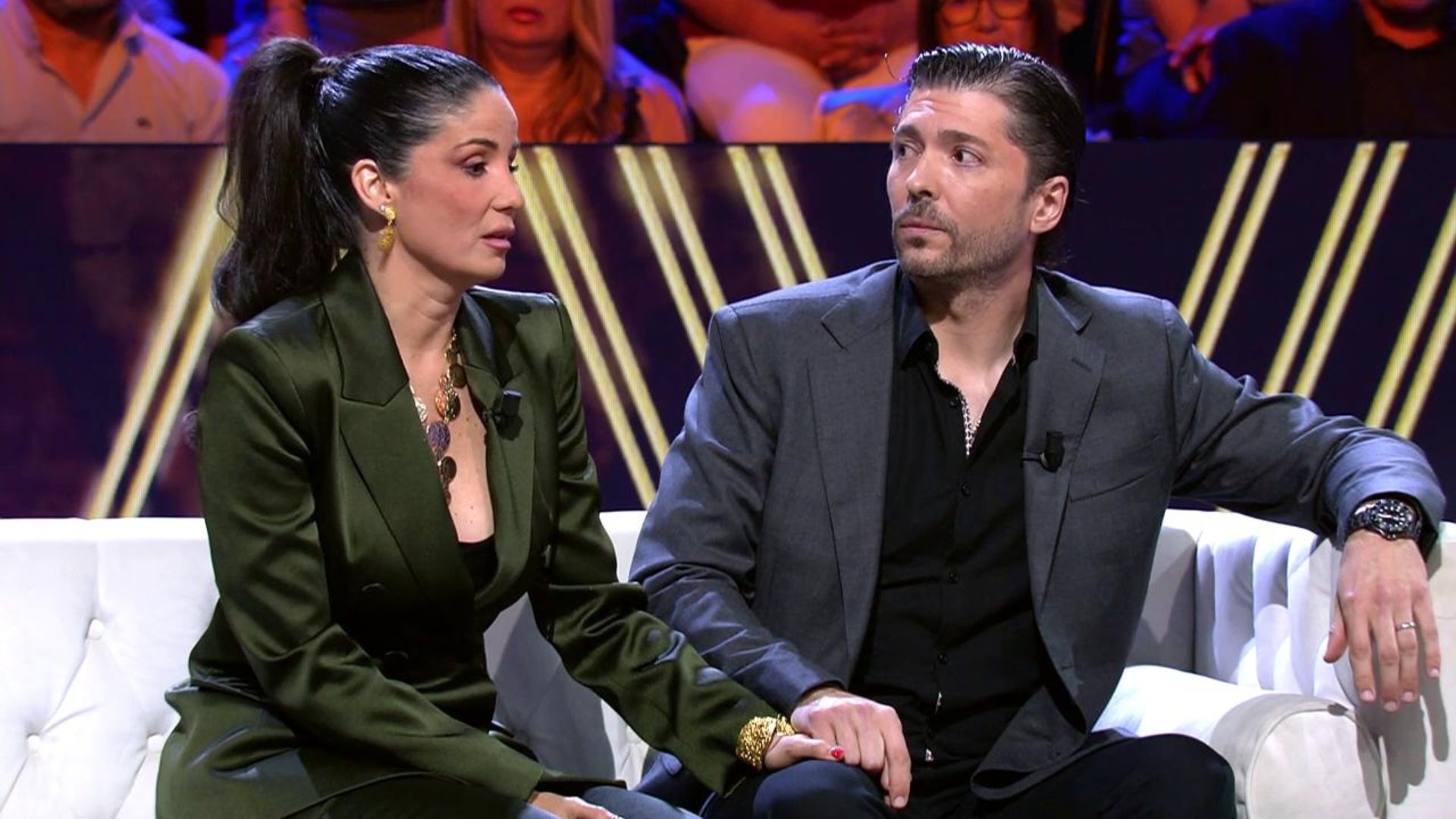 Ángel Cristo y Ana Illas se enfrentan a las imágenes de su terapia psicológica ¡De viernes! Top Vídeos 470
