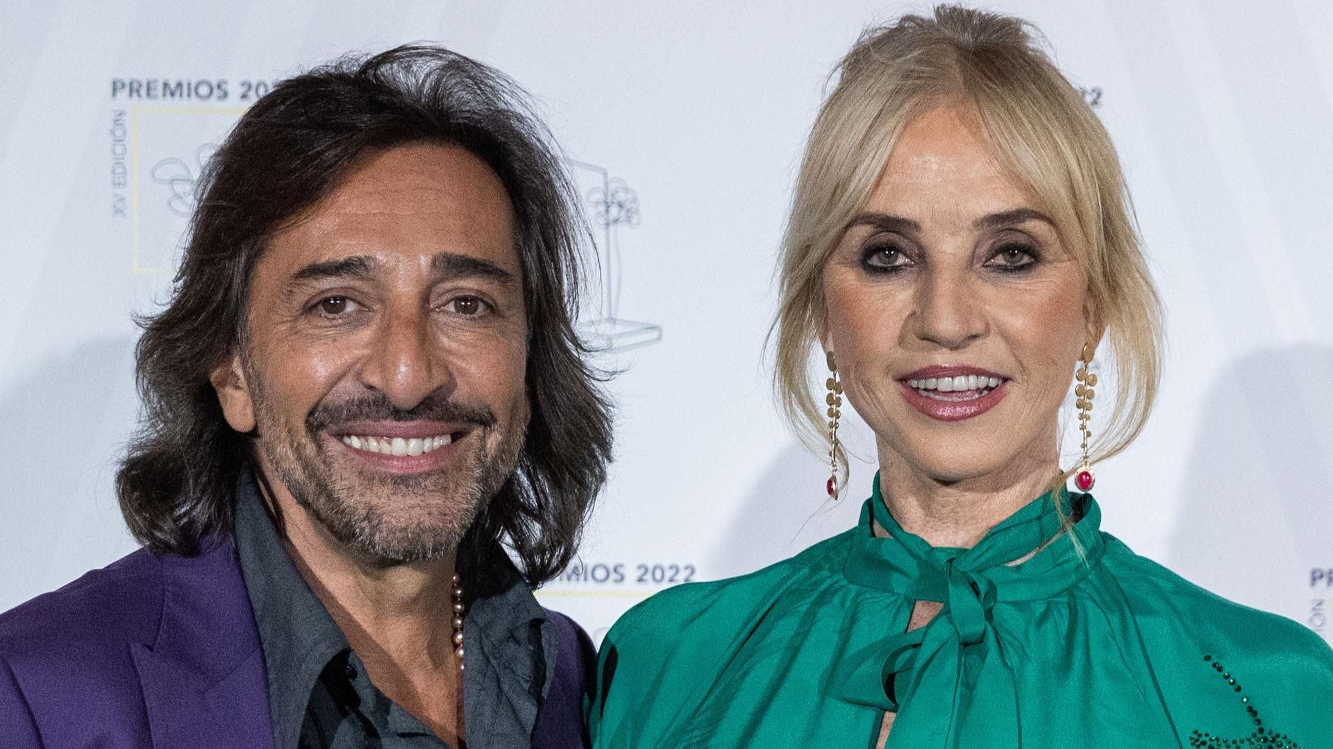 Antonio Carmona y Mariola Orella