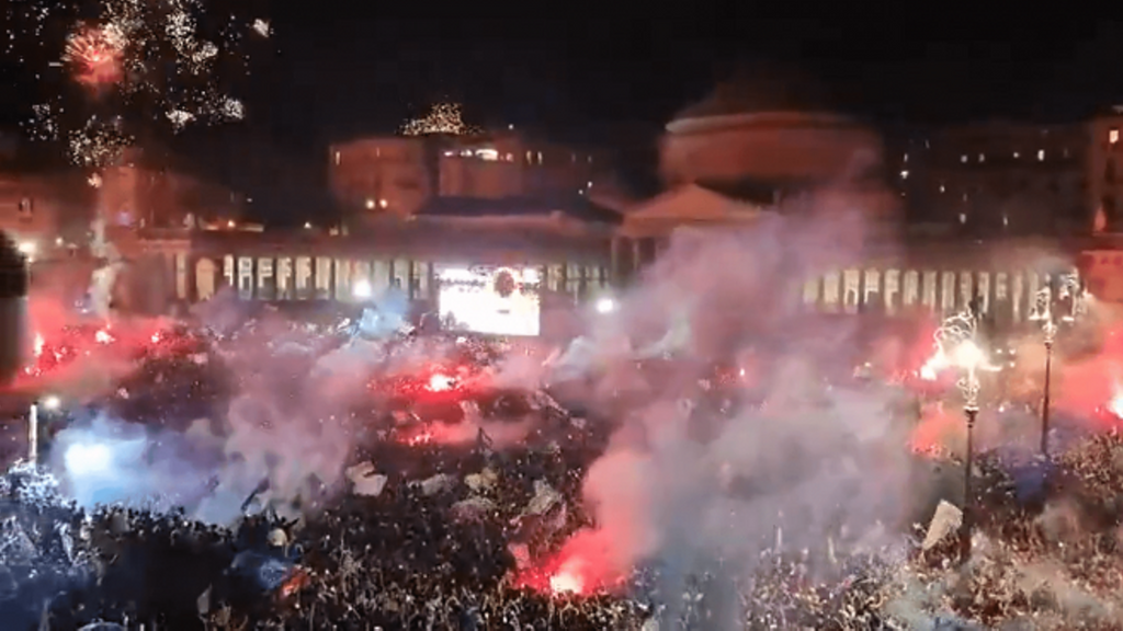 las calles de napoles durante el partido ante el cagliari