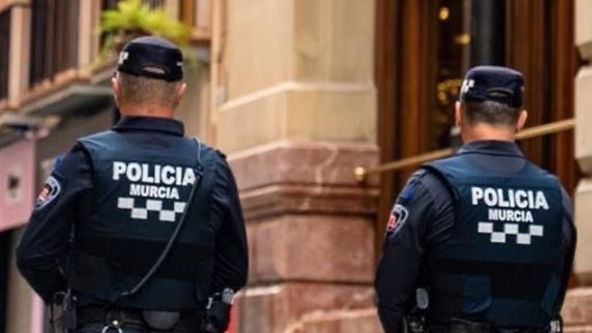 Un padre y un hijo resultan heridos por arma blanca en Sangonera la Verde, Murcia