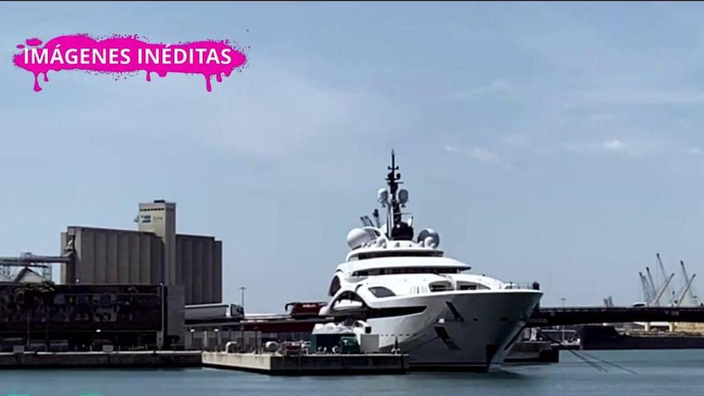 El emir de Catar pasea por España en el yate más caro del mundo: así es el ‘Al-Lusail’, valorado en 500 millones de euros