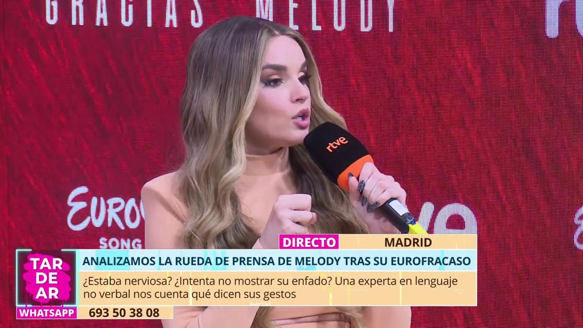 Melody, en rueda de prensa