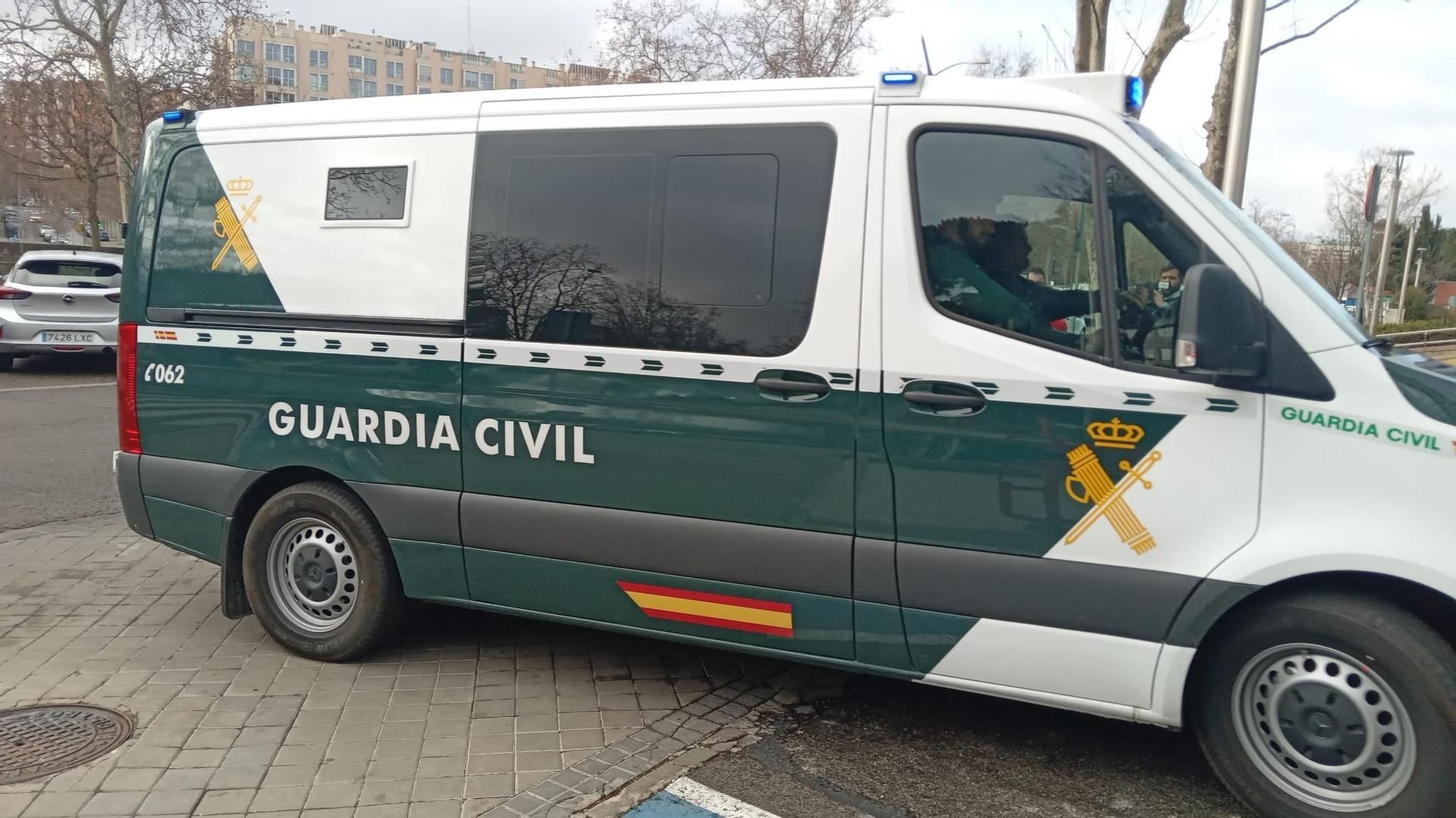 Archivo - Foto de archivo de un furgón de la Guardia Civil.