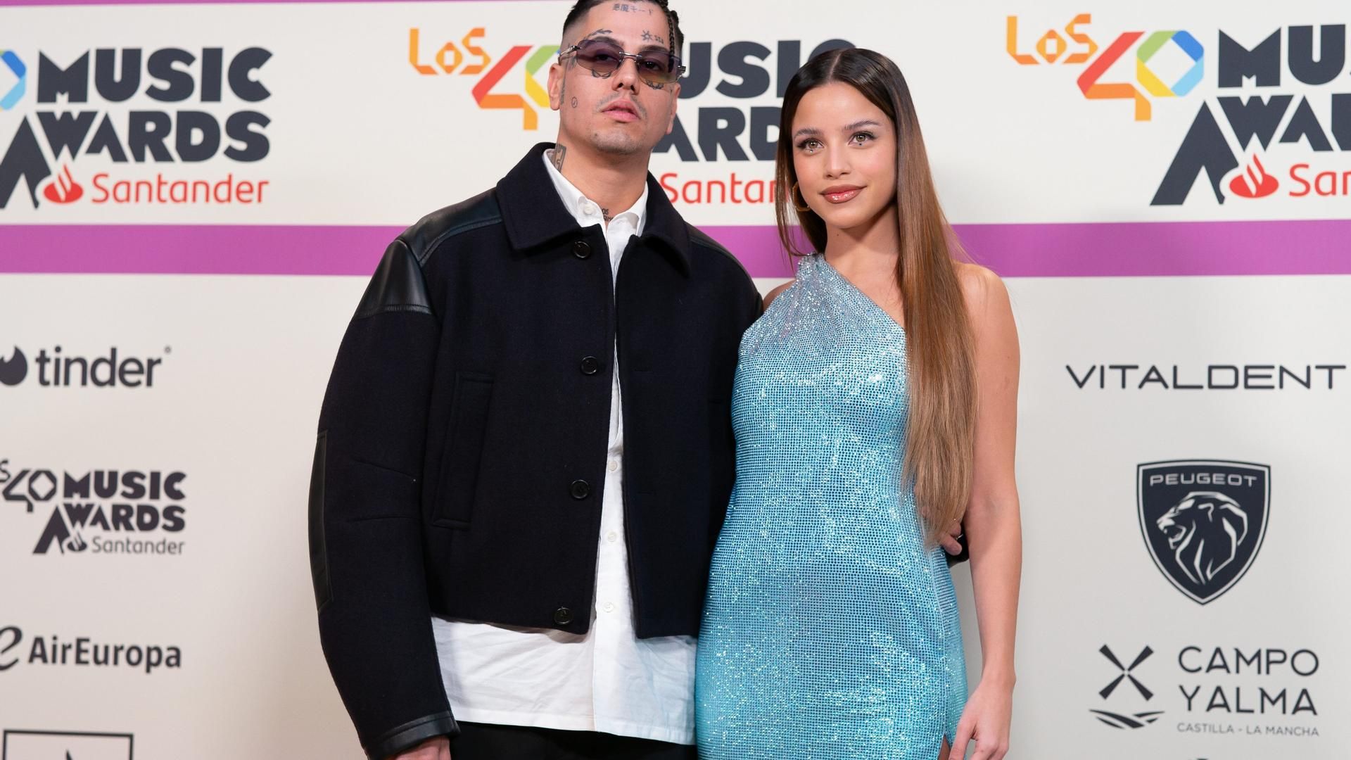 Duki y Emilia en Los 40 Music Awards