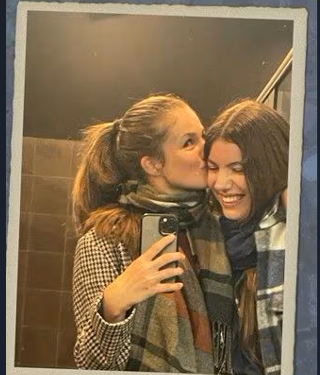 El inédito 'selfie' de Leonor y Sofía