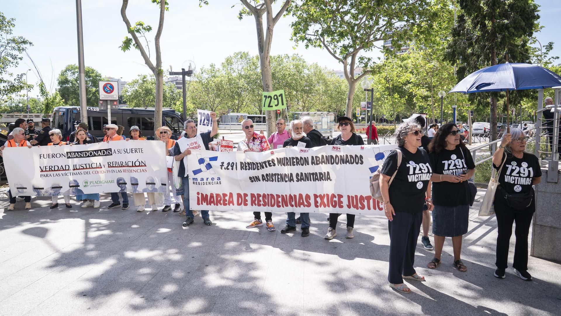 Suspendida la declaración de los ex altos cargos de la Comunidad de Madrid imputados por los muertos en residencias durante la pandemia
