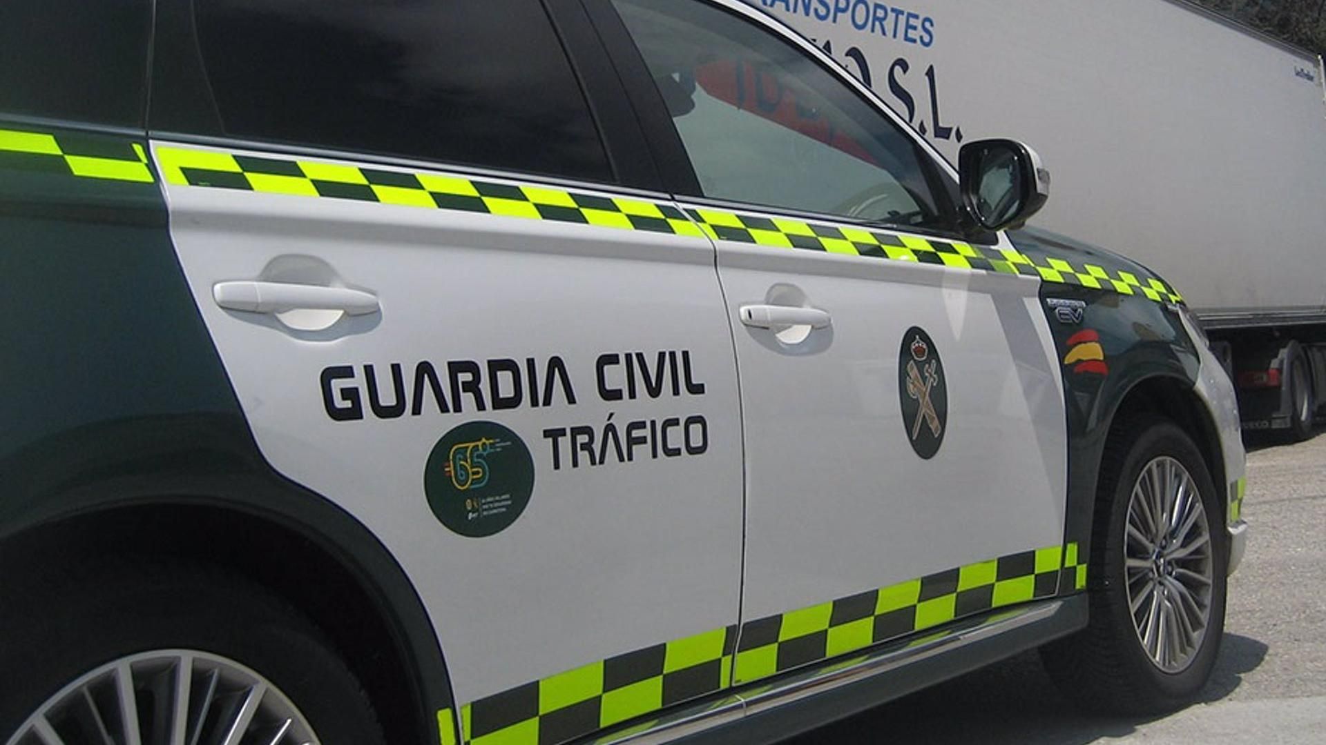 Vehículo de la Guardia Civil de Tráfico