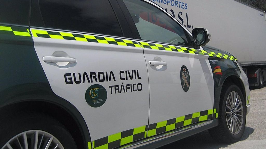 Vehículo de la Guardia Civil de Tráfico