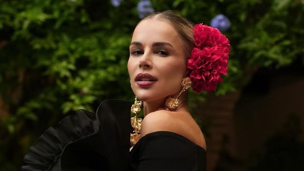Águeda López, vestida por Juana Martín