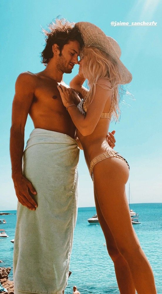 Belén Écija y su novio