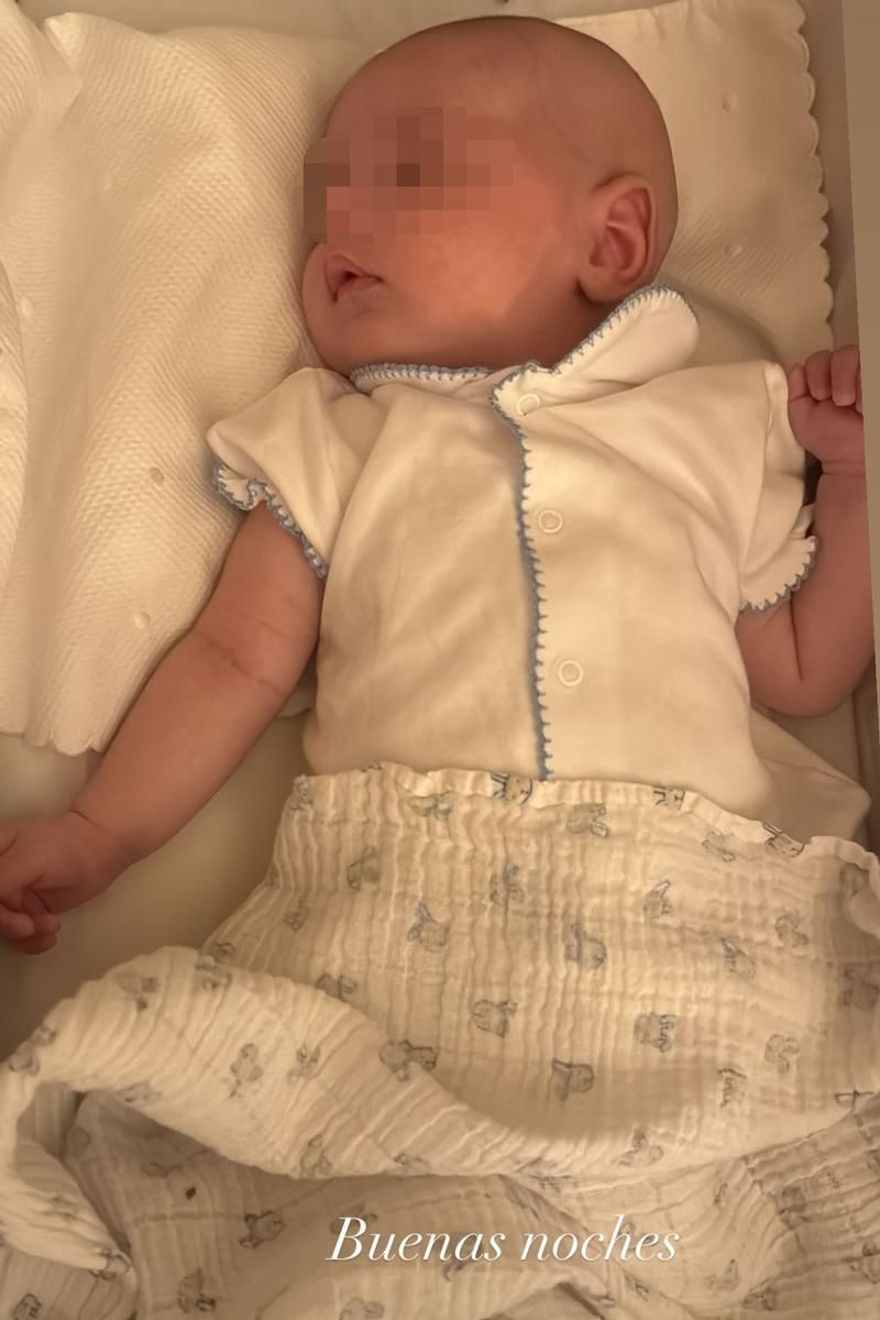 La tierna imagen del hijo de Fran Rivera y Lourdes Montes en la cuna
