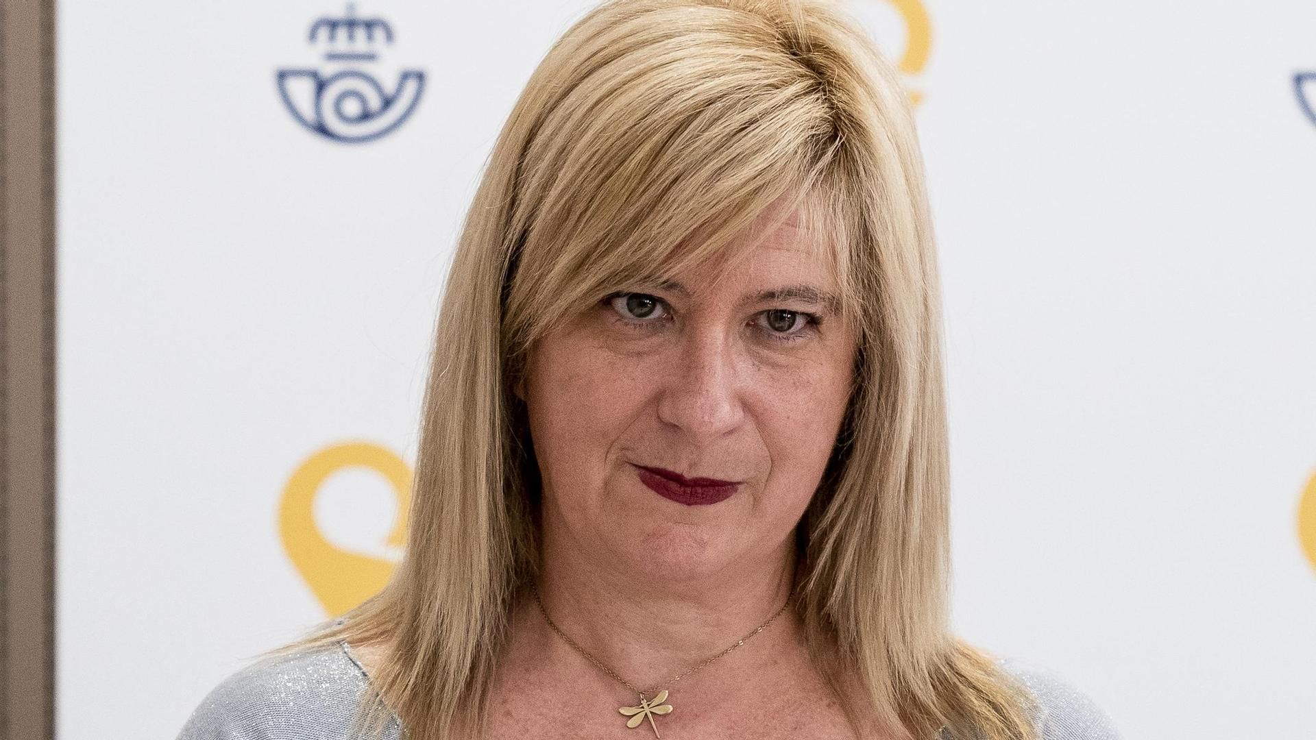 Leire Díez reconoce una conversación sobre la UCO para una investigación periodística y niega una vinculación contractual con el PSOE