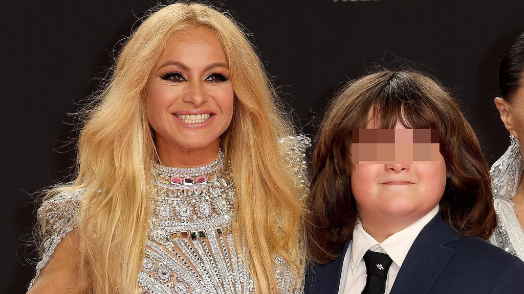 Paulina Rubio y su hijo Nicolás