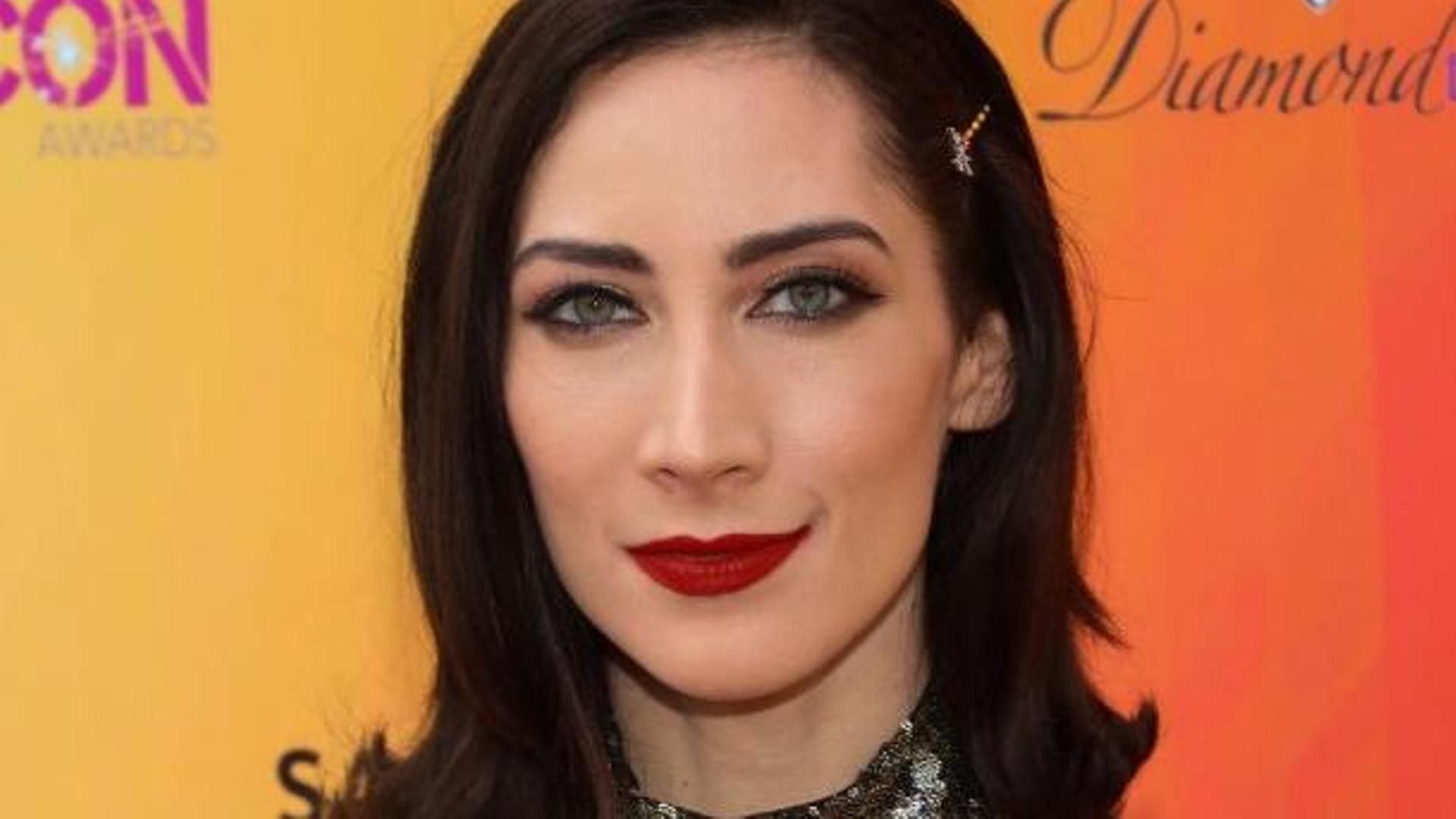 La actriz de doblaje Devyn LaBella