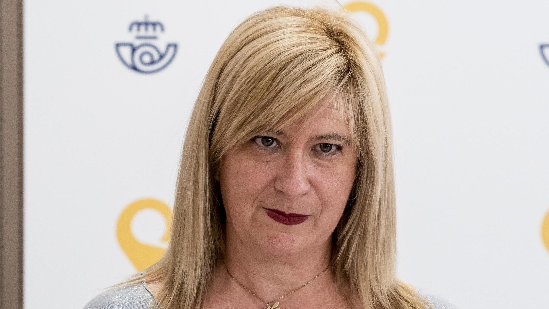 Leire Díez reconoce una conversación sobre la UCO para una investigación periodística y niega una vinculación contractual con el PSOE
