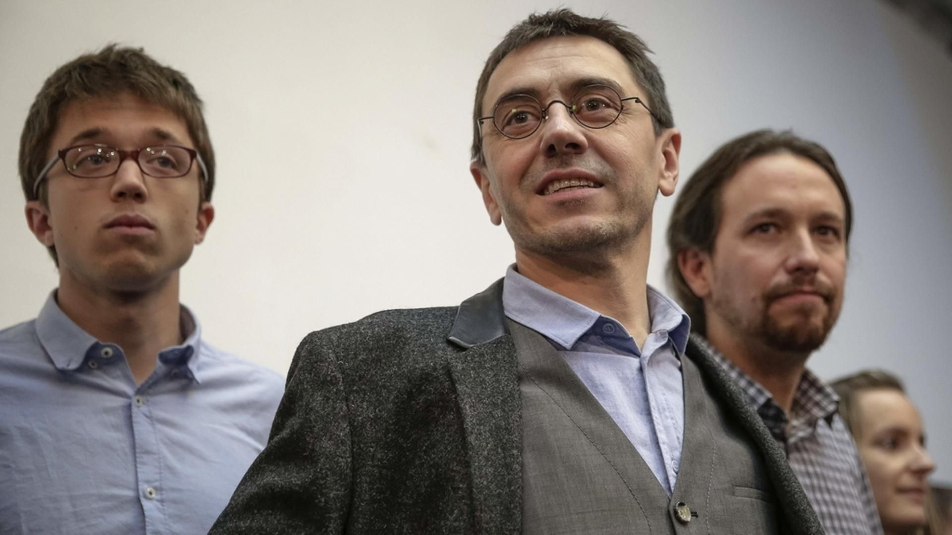 Monedero dimite de sus cargos en Podemos
