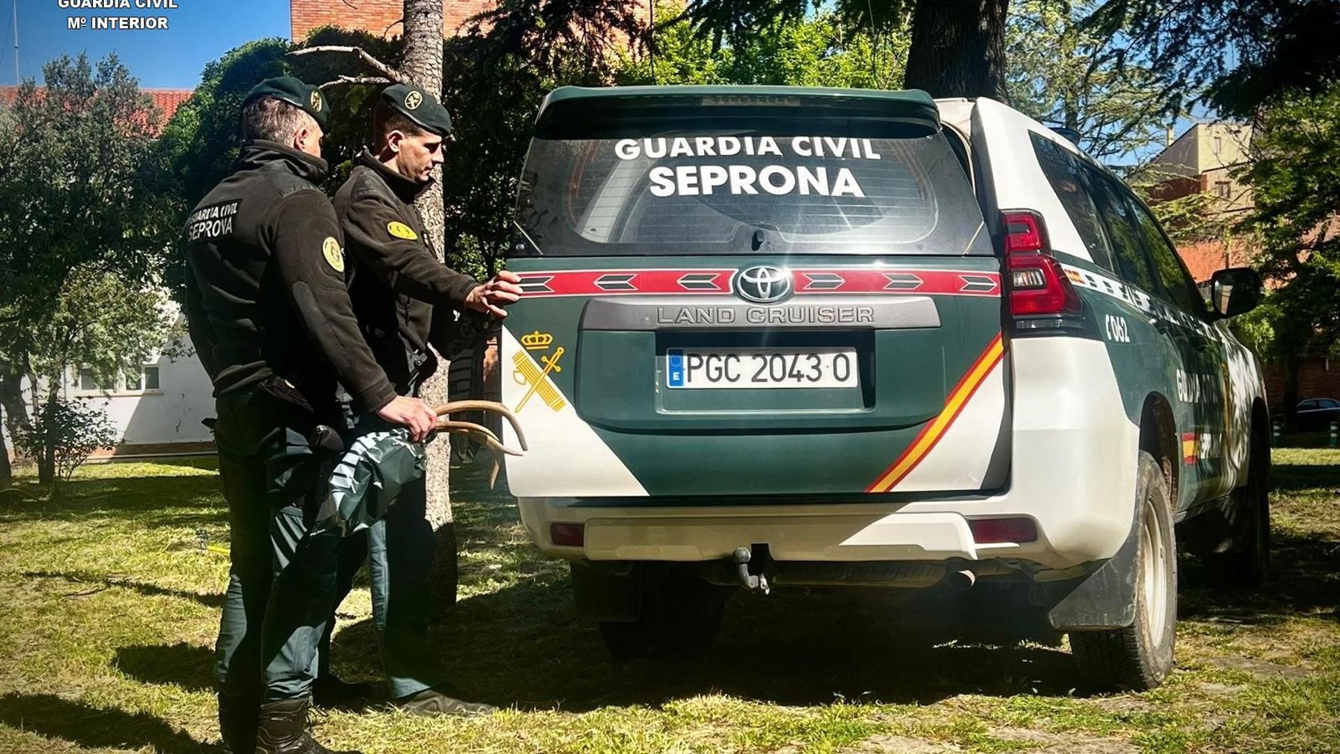 Agentes de la Patrulla del Servicio de Protección de la Naturaleza.
