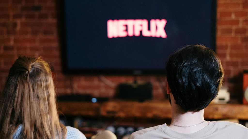 Amazon rebaja a solo 29€ el Fire TV Stick que convertirá tu tele en la smart TV definitiva