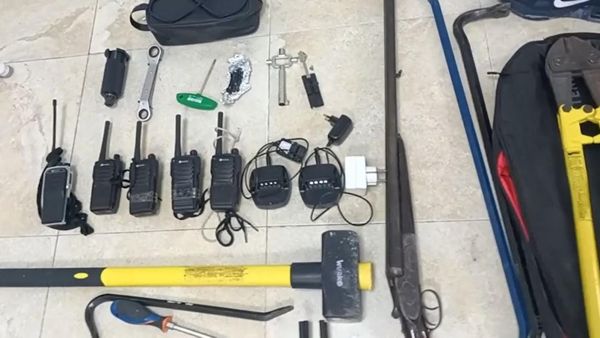 Cae una banda que robaba en centros comerciales en Alicante y Murcia