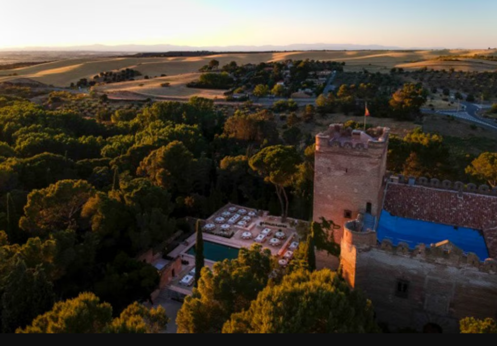 Exterior del Castillo de Batres