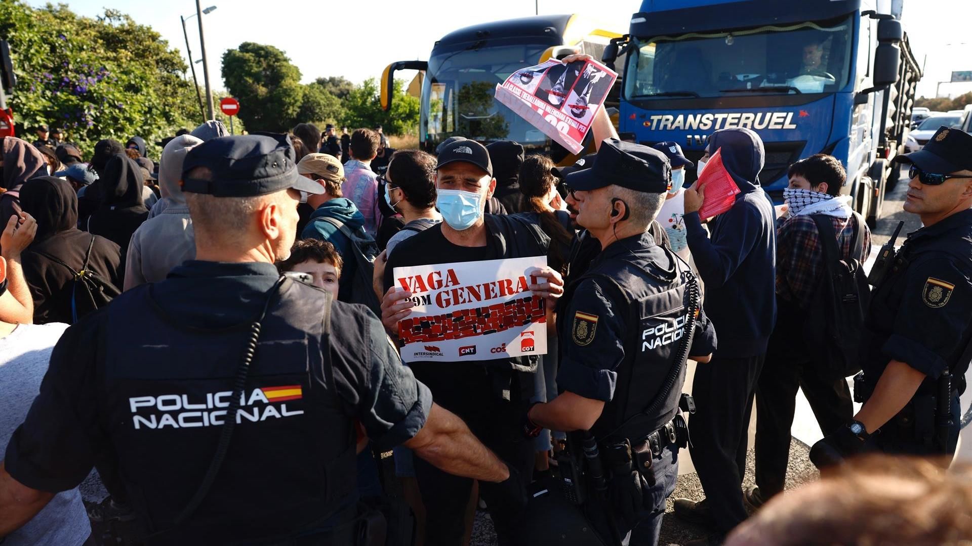 Los convocantes han protagonizado piquetes y algún corte de tráfico