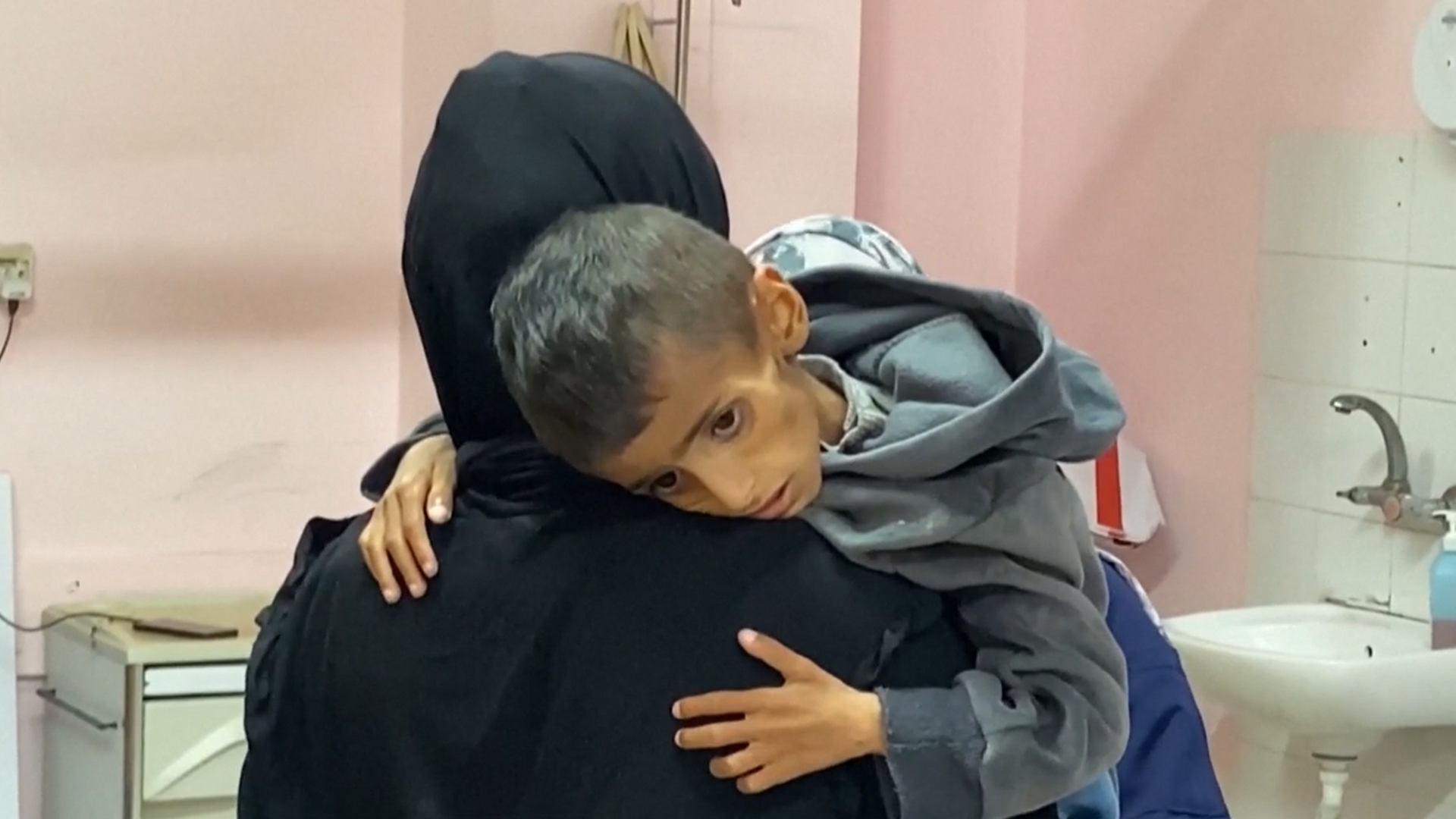 La falta de ayuda humanitaria golpea con fuerza a los niños en Gaza