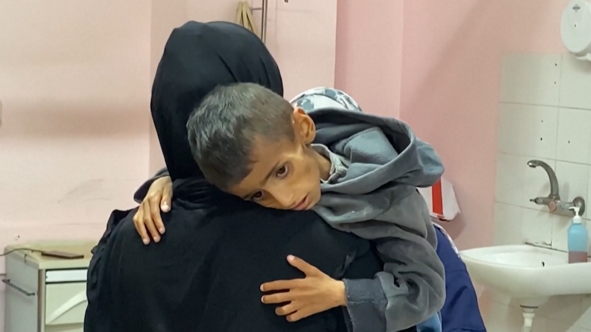 La falta de ayuda humanitaria golpea con fuerza a los niños en Gaza