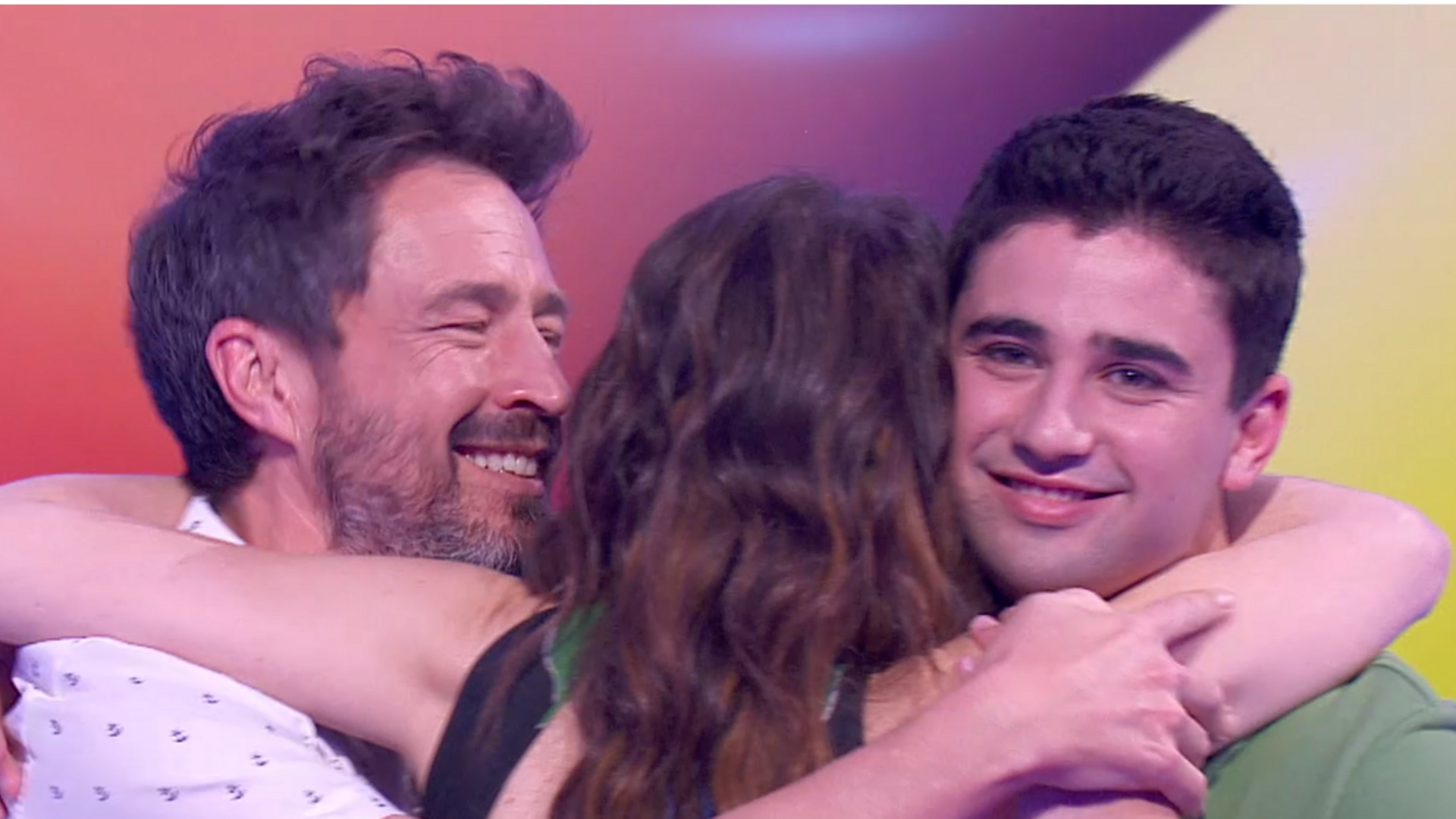 La palabra relacionada con el famoso escritor, Noah Gordon, que ha dado la victoria a 'Familia de profes'