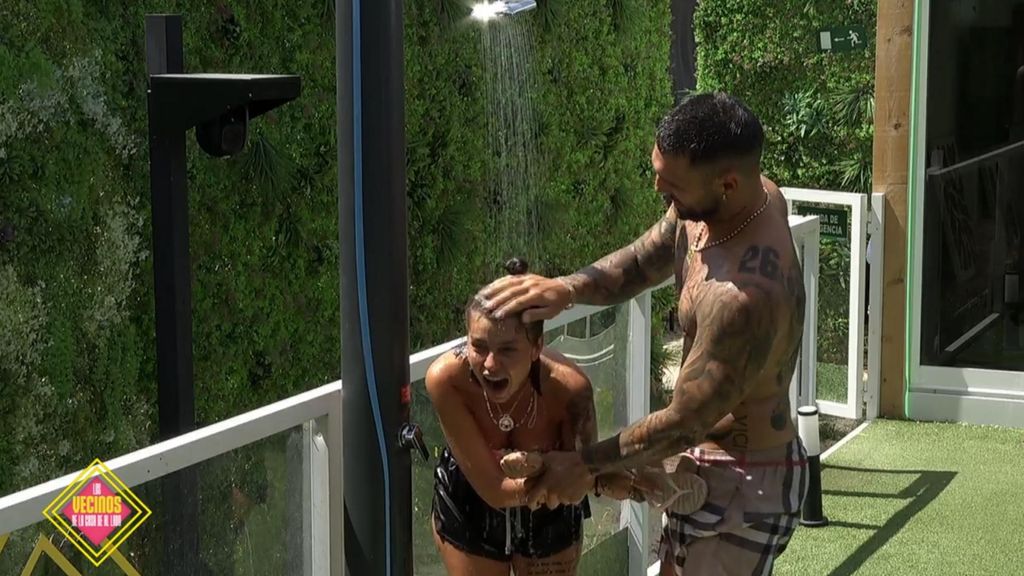 Picar a Barranco le sale caro a Gabriella Los vecinos de la casa de al lado Temporada 2 Top Vídeos 1654