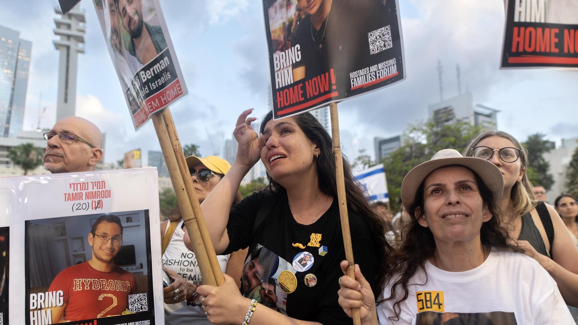 Hamás responde a la propuesta de EEUU y ofrece la entrega de diez rehenes y 18 cuerpos