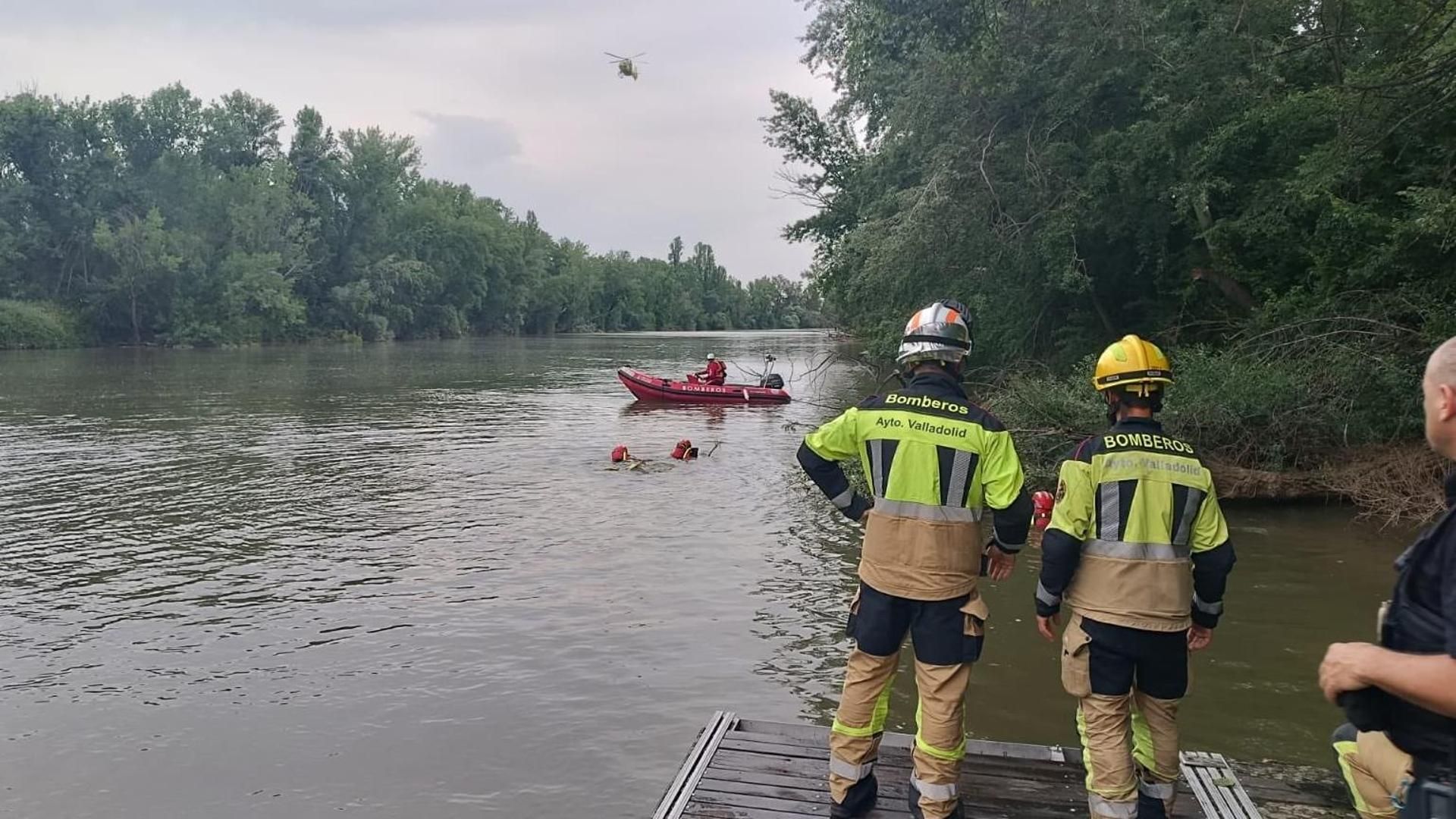 Dispositivo de búsqueda de un joven en el río Pisuerga, en Valladolid