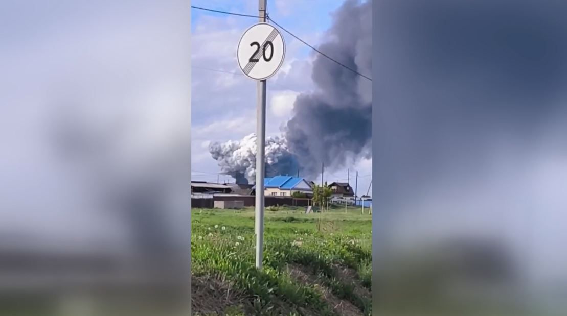 Ucrania lanza su mayor ataque contra aeródromos de cinco regiones en Rusia