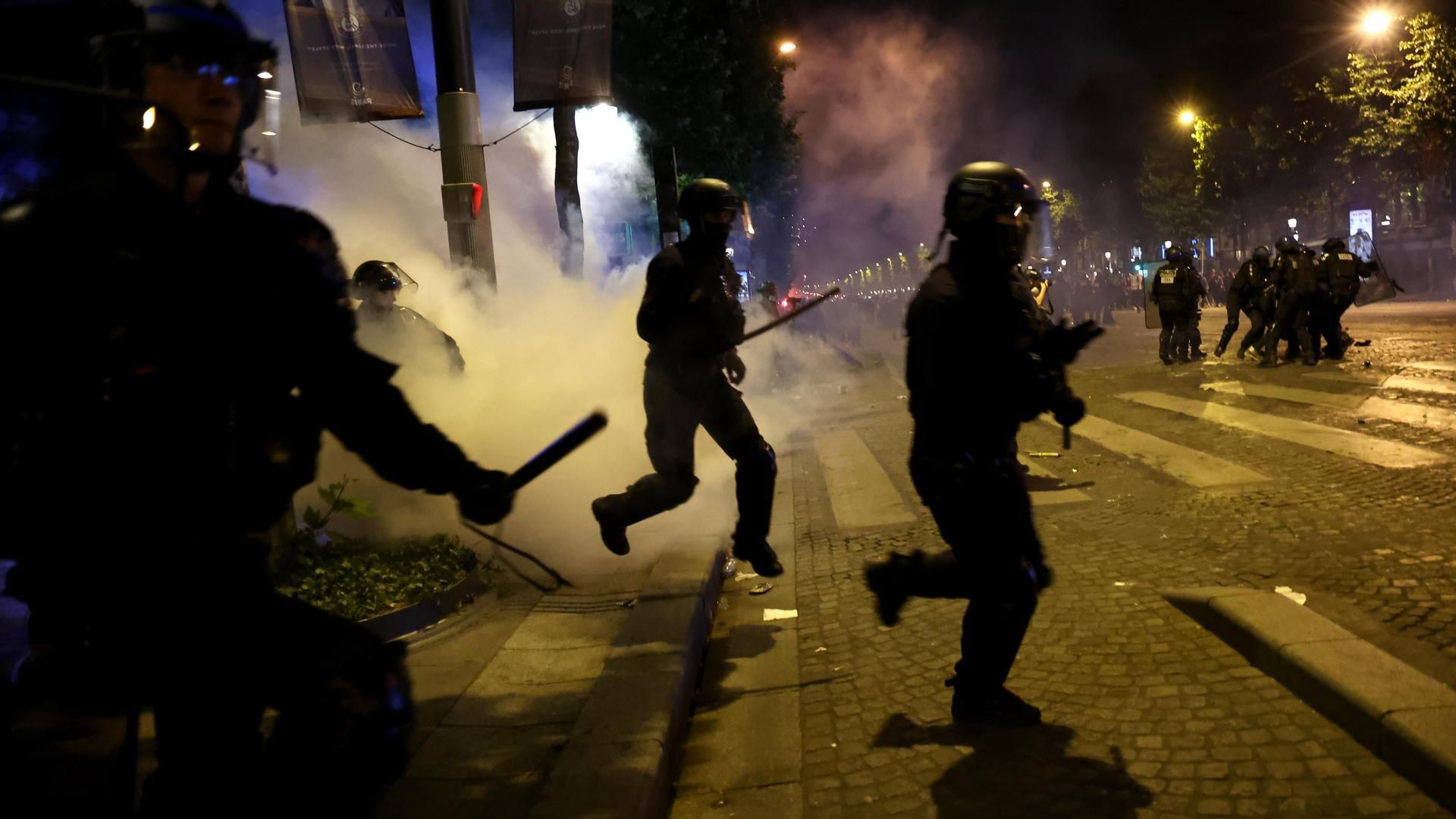 Un coche atropella a una multitud y causa cuatro heridos en las celebraciones del PSG en Francia