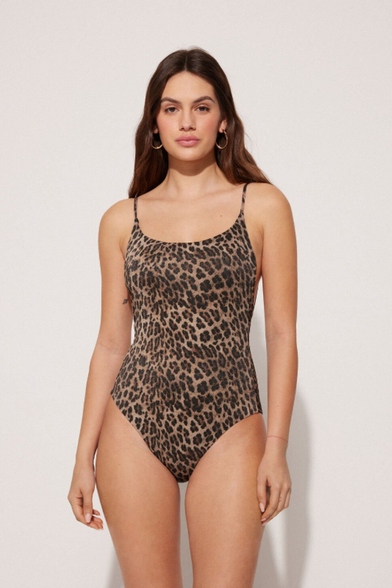 Bañador con estampado de leopardo, de Tezenis