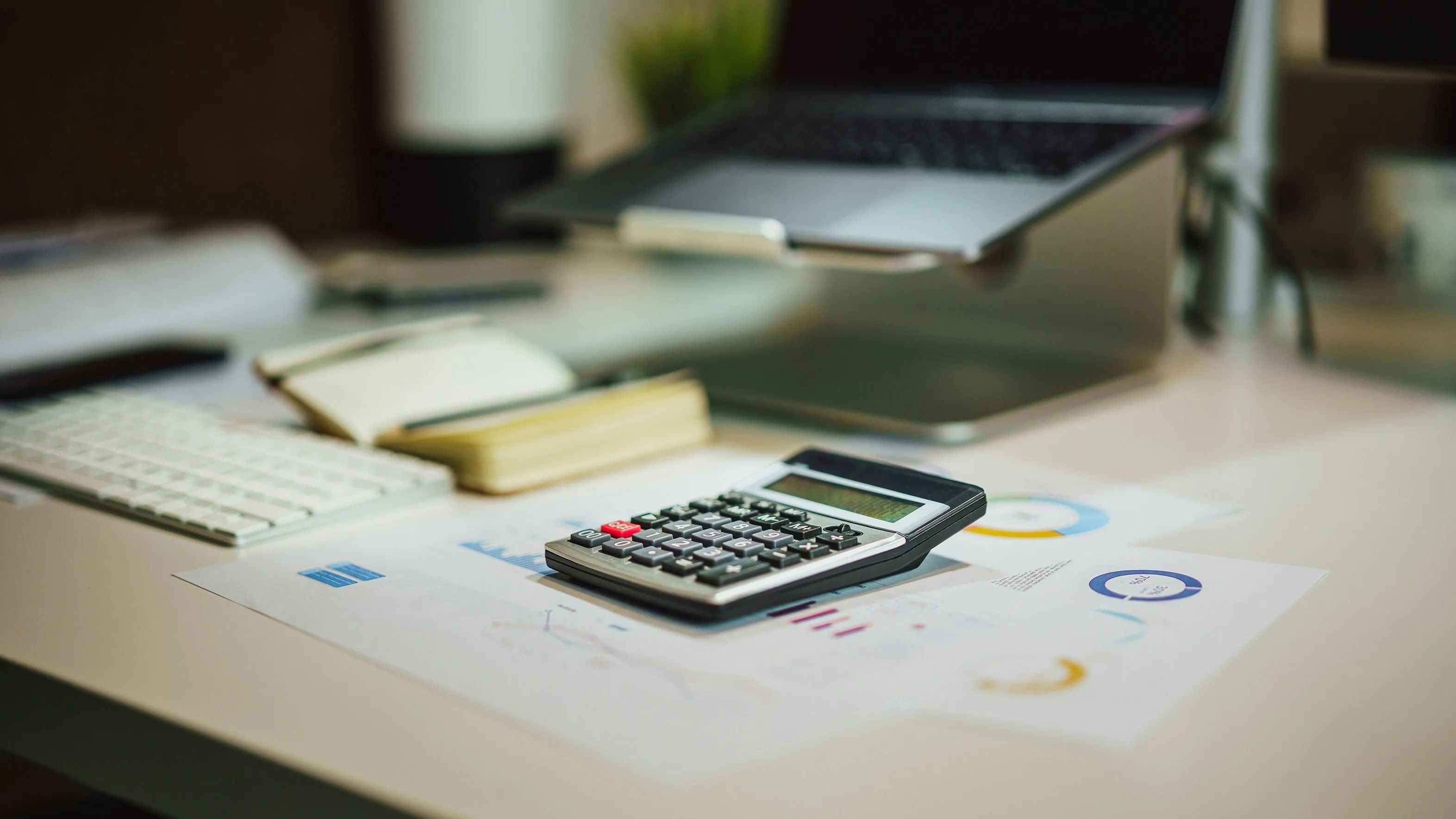 Es importante revisar el contrato cuando trabajas para una ETT