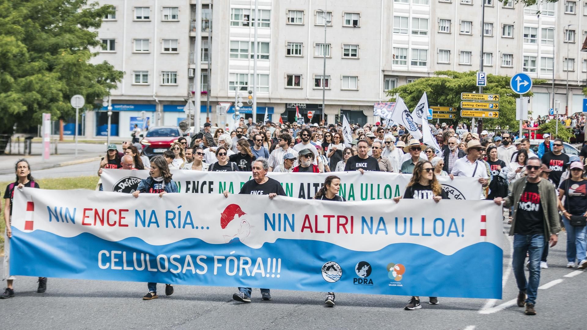 Protesta en Pontevedra contra las industrias de Ence y Altri