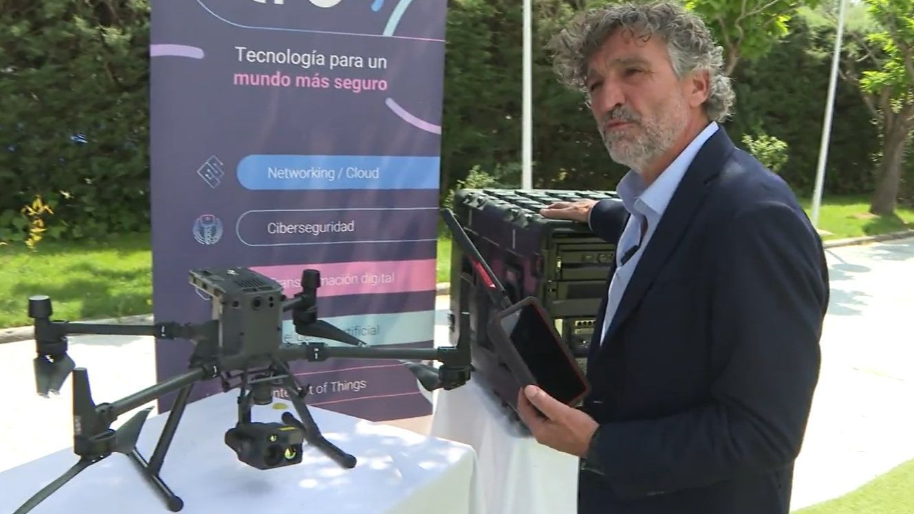 Un experto analiza la drónica militar en la guerra de Ucrania: "Son capaces incluso de generar un escudo"