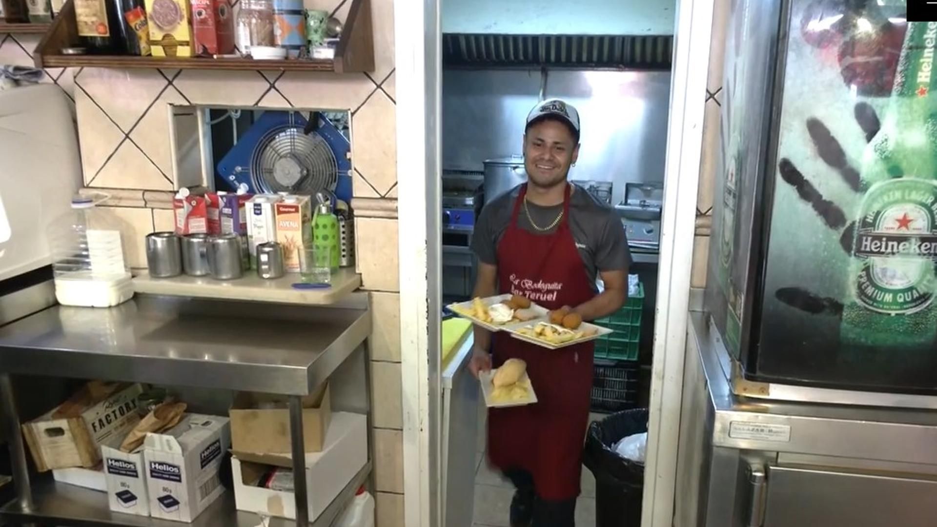 Camarero en España