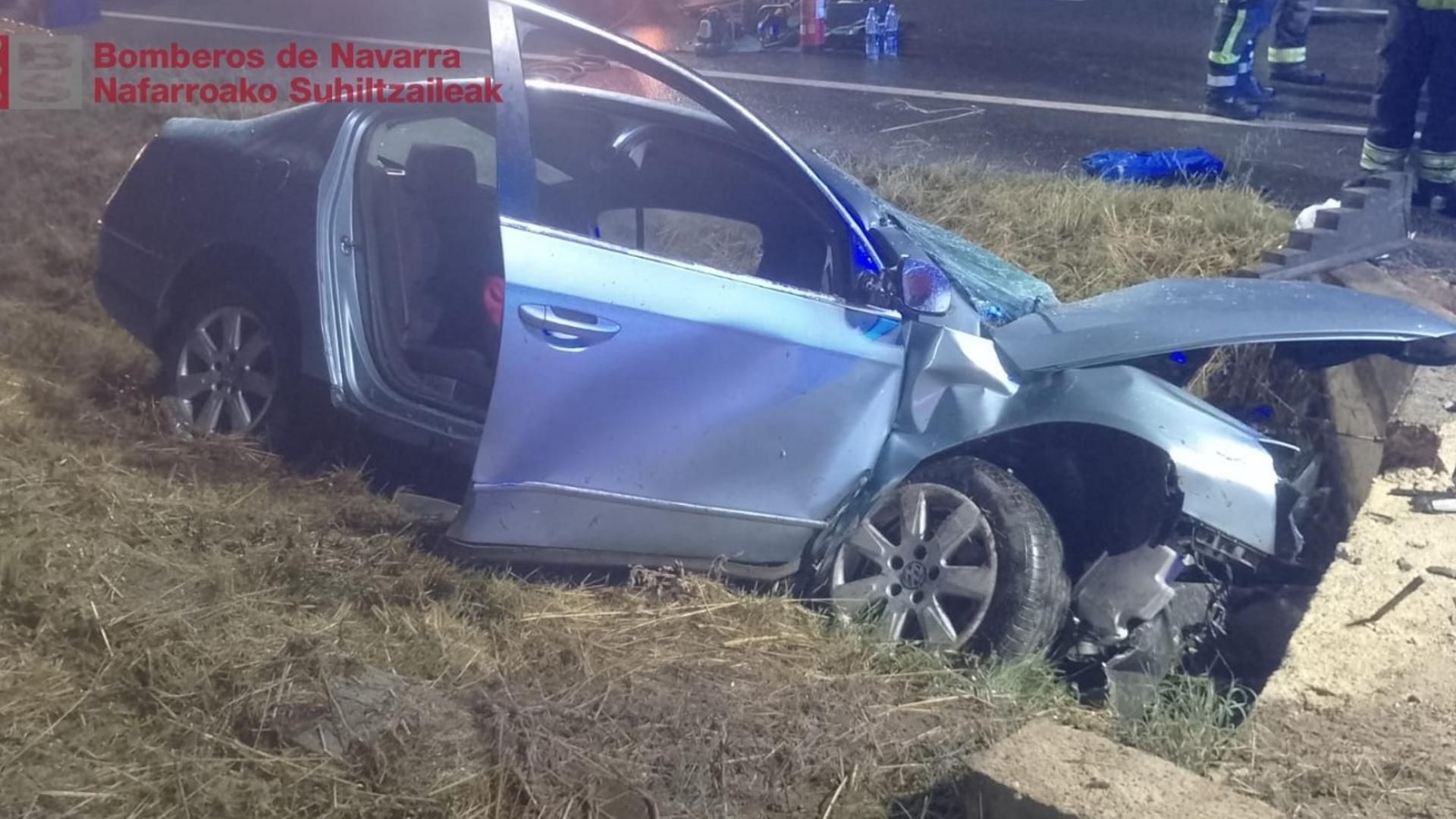 Estado en el que quedó el coche accidentado en San Adrià, Navarra.