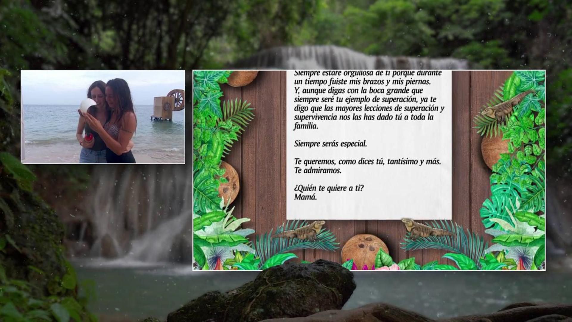 Anita, muy emocionada, con el mensaje de sus padres