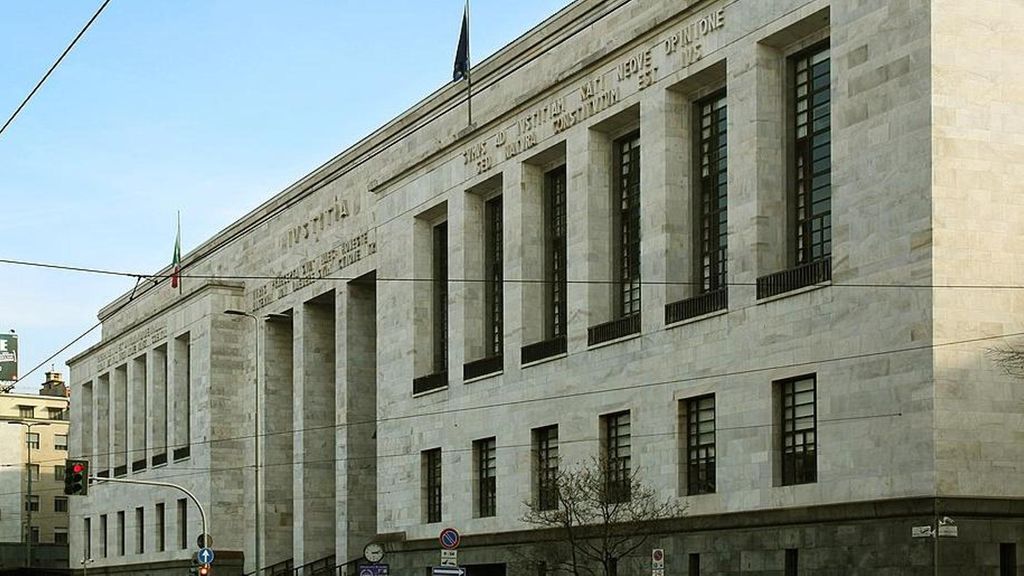 Detenida la madre de una menor y su padrastro en España por ocultar a la joven 11 años con una identidad falsa