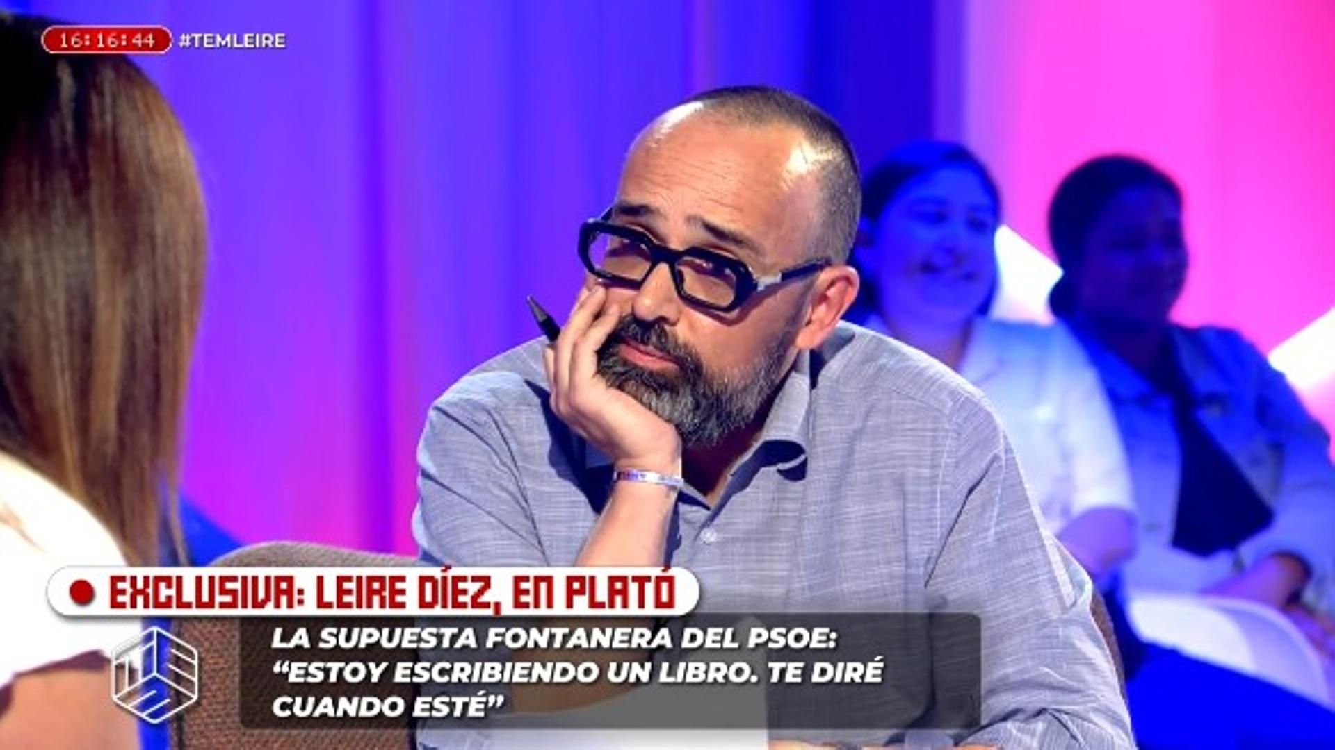 Risto Mejide a Leire Díez cuando se niega a decir el esqueleto de su libro: "Aprovéchate que hay mucha gente viéndonos"
