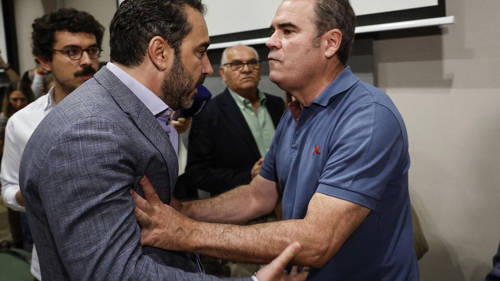 Leire Díez afirma que no es "ni fontanera ni cobarde": así ha sido su encontronazo con Víctor de Aldama