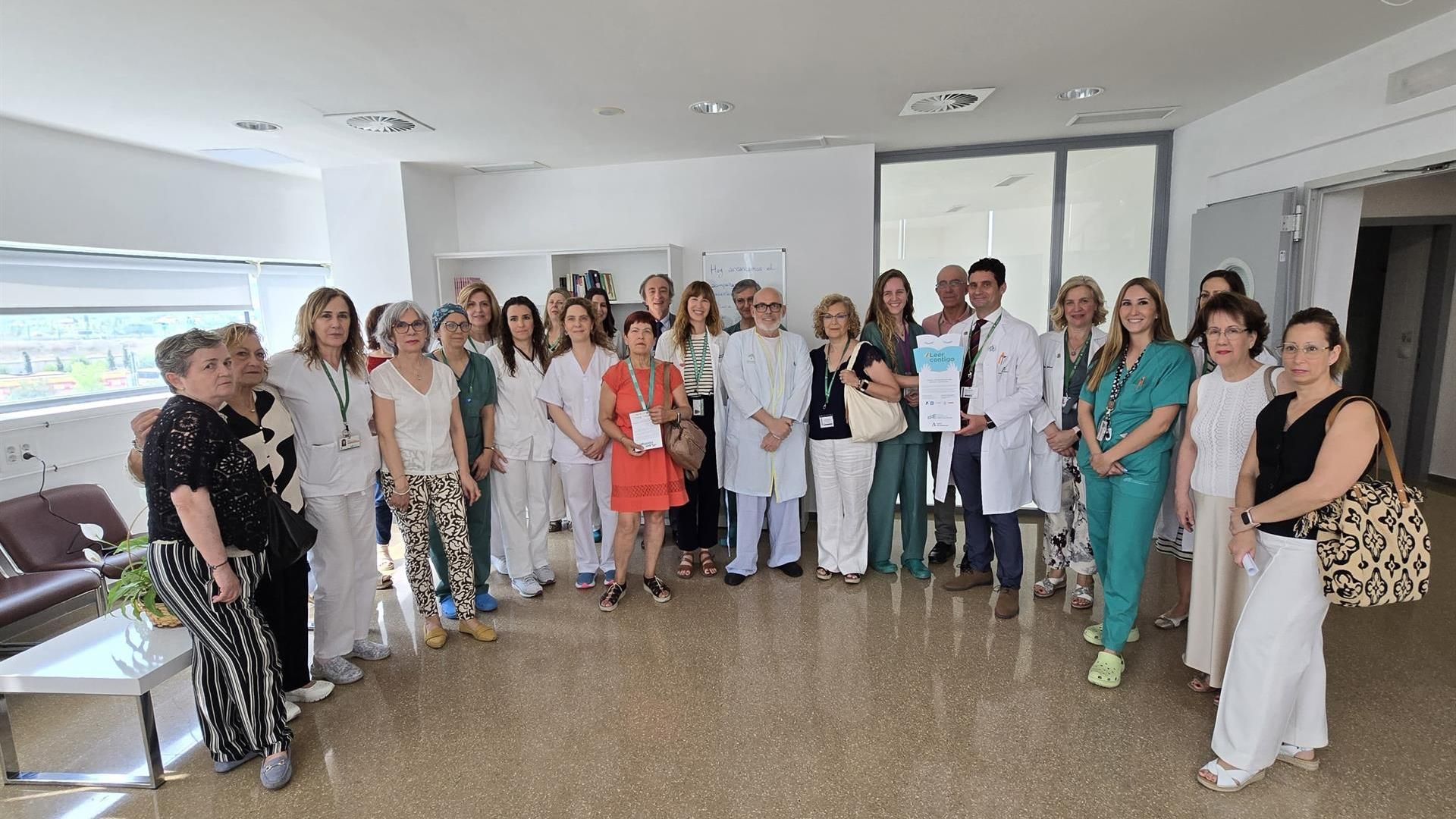 Presentación de 'Leer contigo' en el Hospital Clínico de Granada