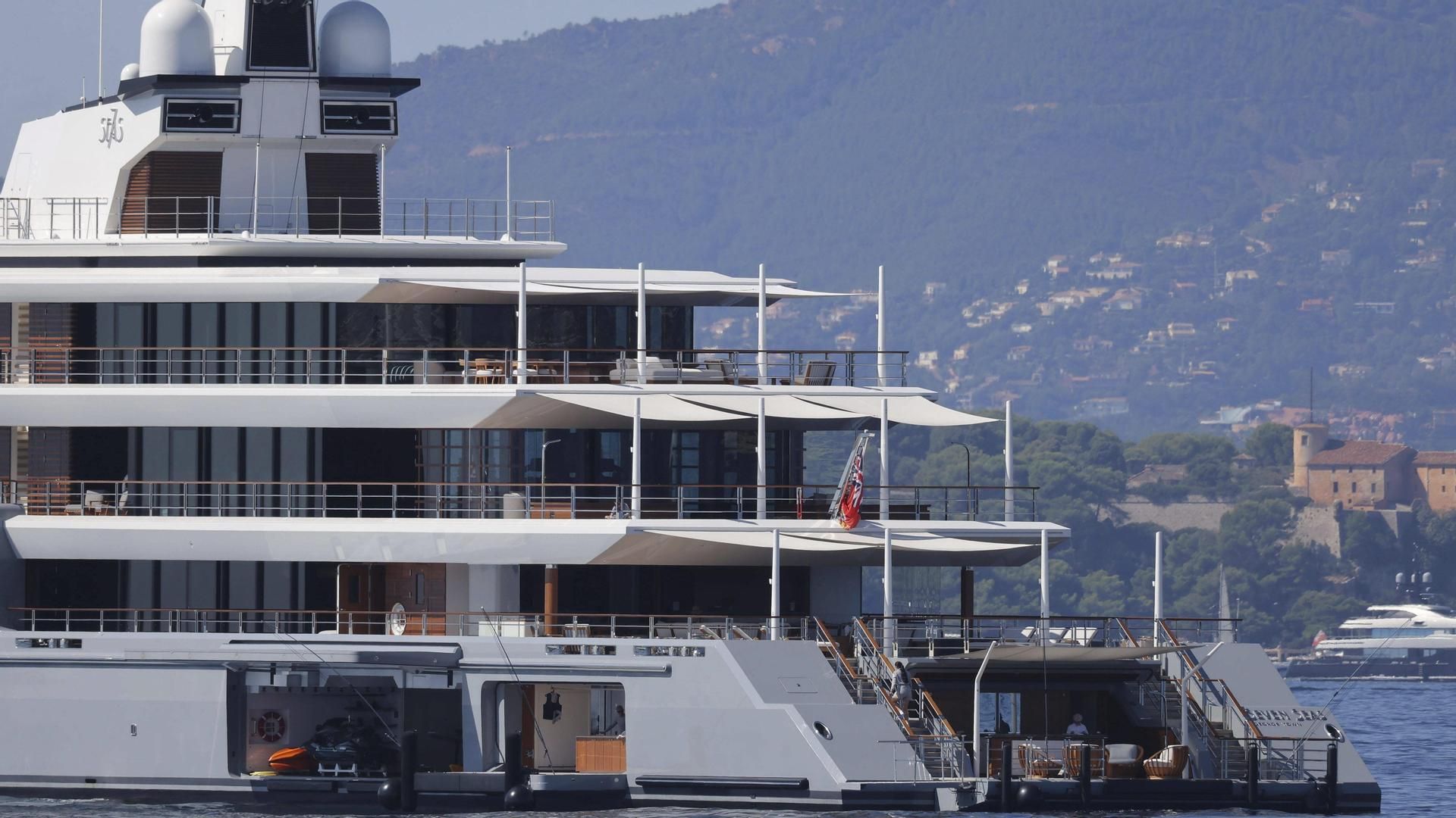 Spielberg se compró un barco más grande