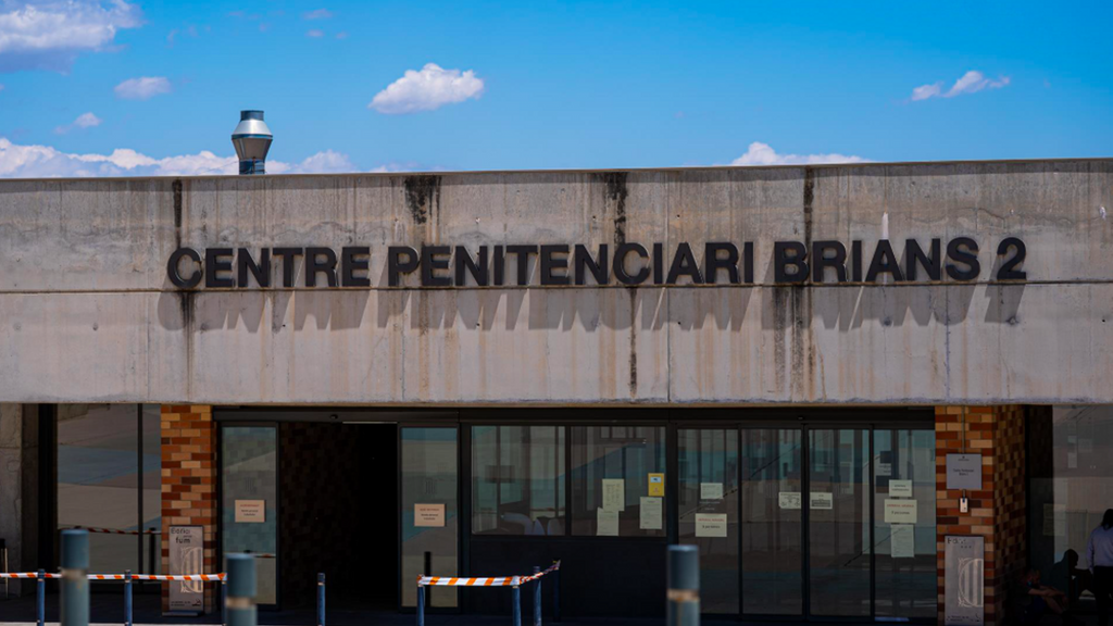 Fachada del Centro Penitenciario Brians 2 de Barcelona